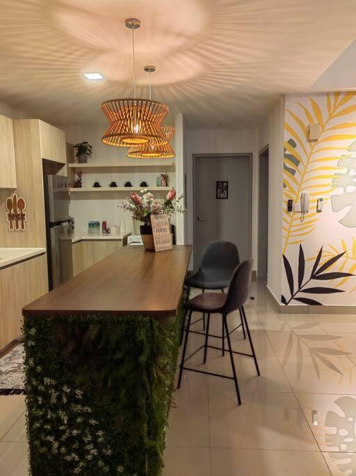 Alocasia Geniehome 3Br Free Wifi @ Utropolis Shah Alam Esterno foto