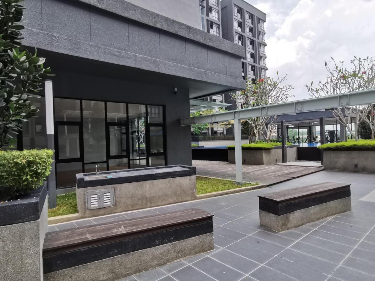 Alocasia Geniehome 3Br Free Wifi @ Utropolis Shah Alam Esterno foto